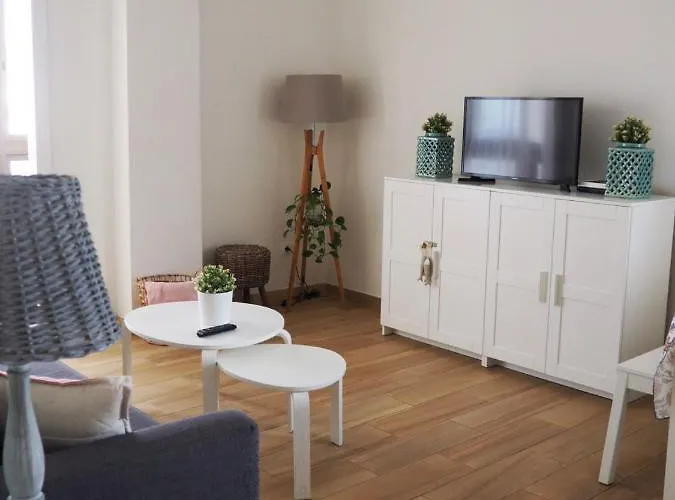 South Star. Estrella Del Sur * Los Cristianos (Tenerife)