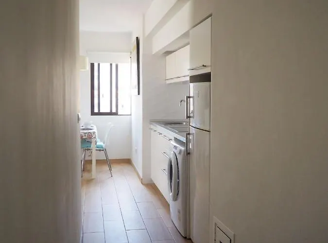 South Star. Estrella Del Sur Los Cristianos (Tenerife)